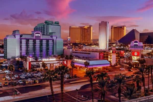 OYO Hotel Las Vegas Review & Hotel Guide