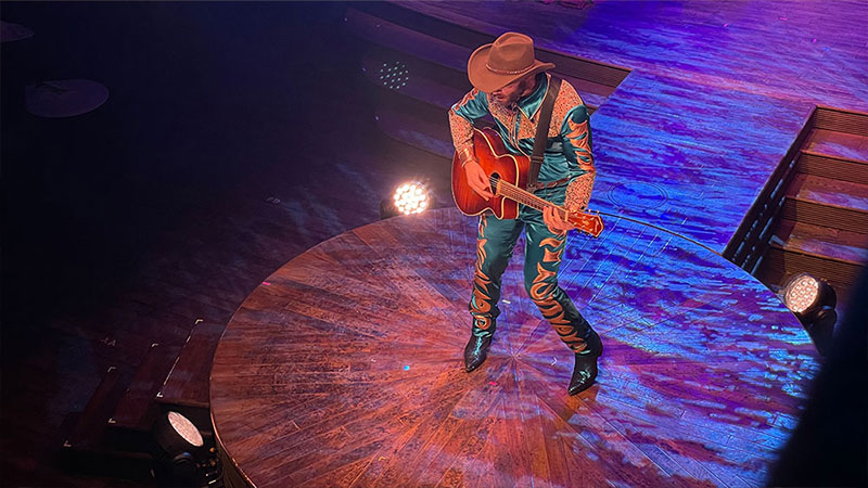 Atomic Saloon Show (Credit: Jeremy Koering)