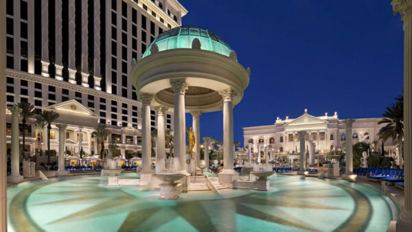 Garden Of The Gods Pool Oasis: The Best Las Vegas Pool